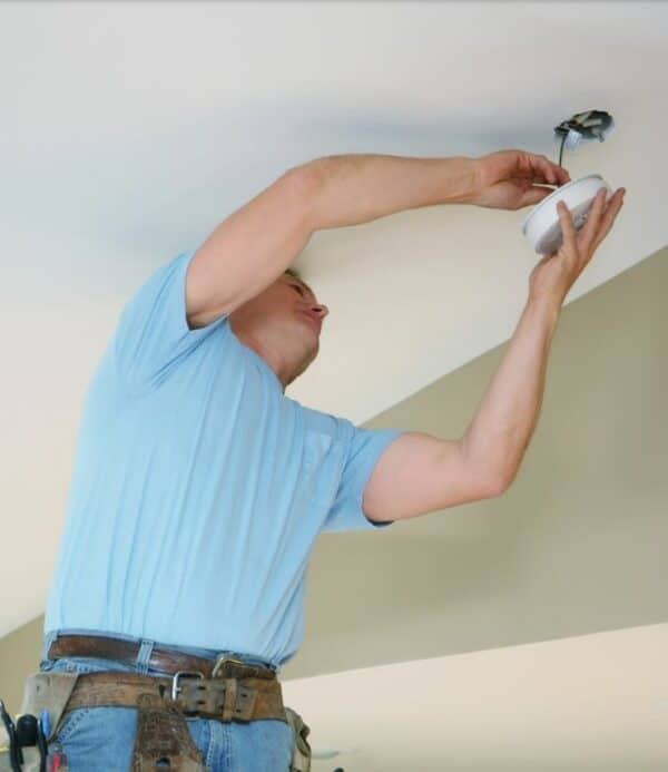 Who Installs Smoke Alarms in Brisbane? Photoelectric Smoke Alarms
